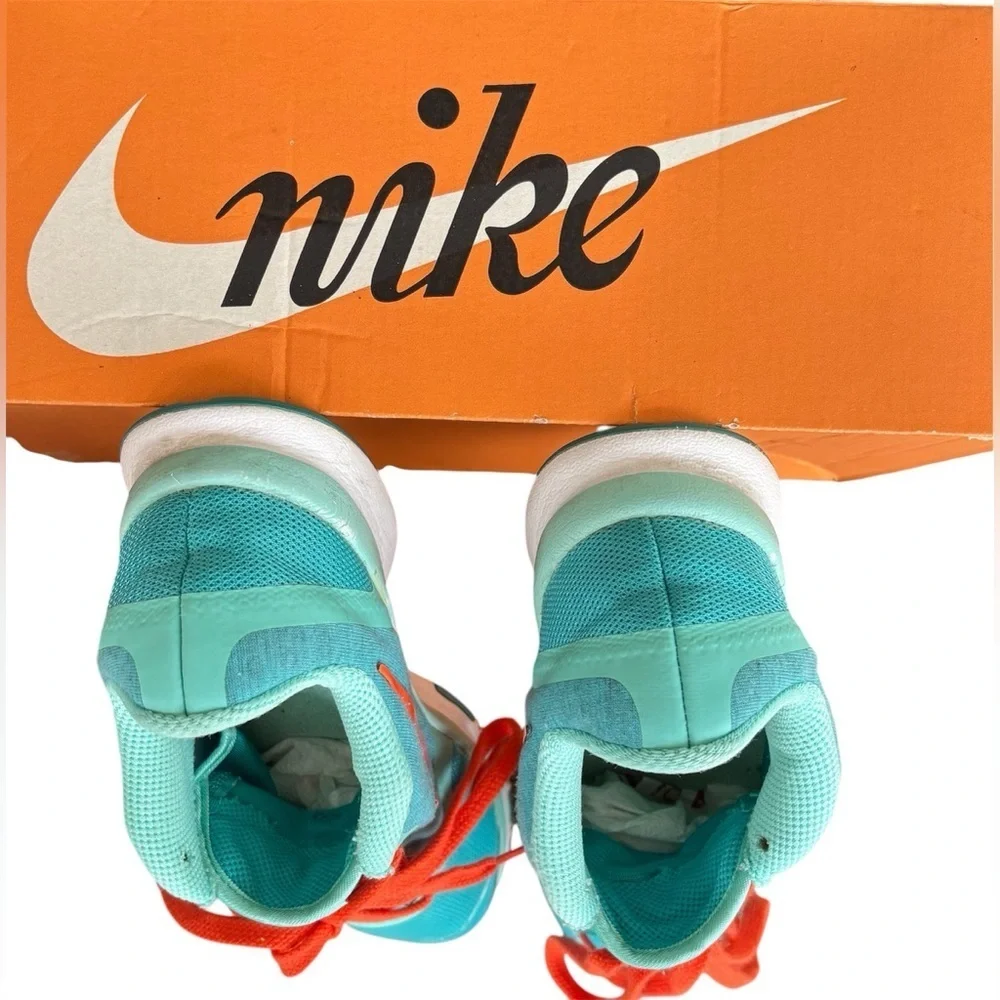 Nike women’s Running Sneakers